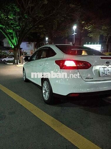 Chính chủ cà vẹt bán xe Ford Focus 2016