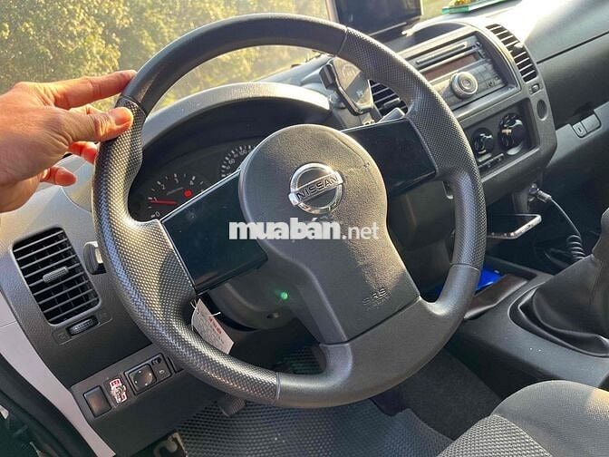 Nissan Navara 2011 2.5 MT 2 cầu