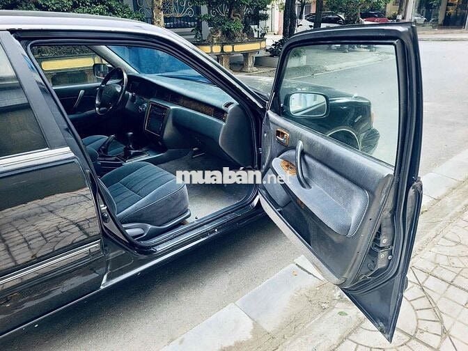 Toyota Crown 1995 - 100000 km