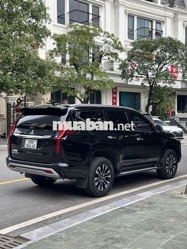 Mitsubishi Pajero Sport 2023 bản đủ còn bảo hành