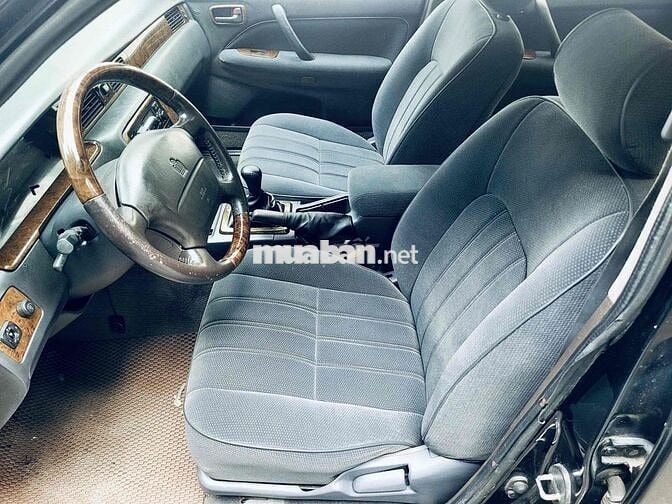 Toyota Crown 1995 - 100000 km