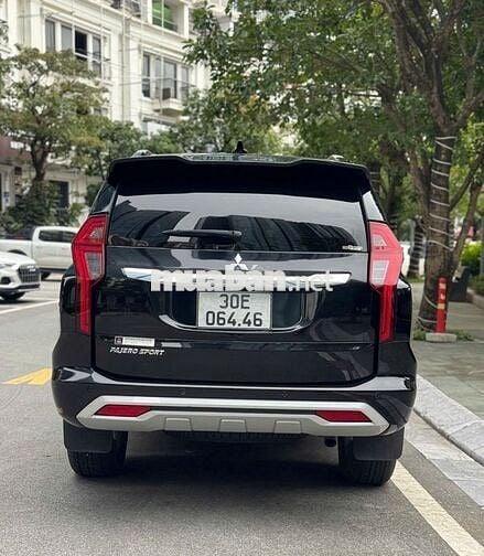 Mitsubishi Pajero Sport 2023 bản đủ còn bảo hành