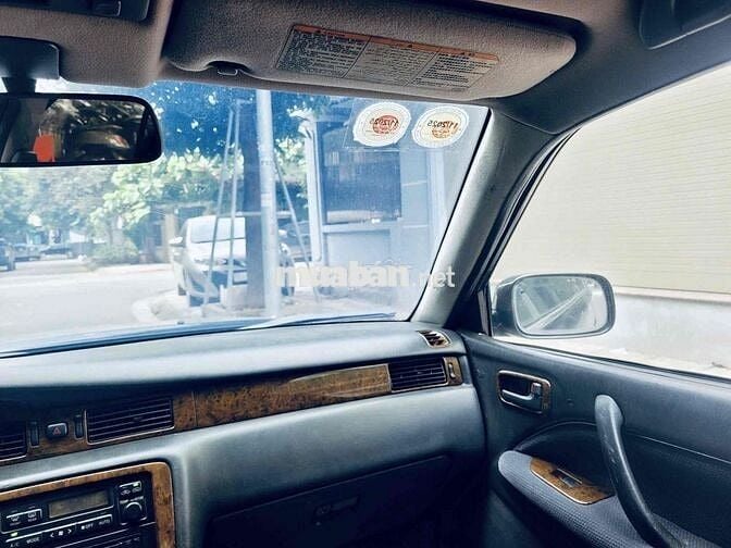 Toyota Crown 1995 - 100000 km