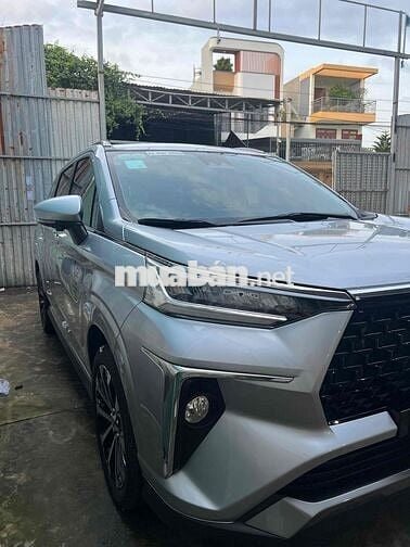 Toyota Veloz 2025 Top 20764 km Bạc