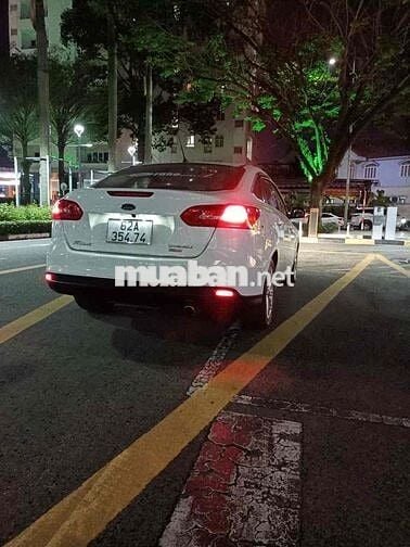 Chính chủ cà vẹt bán xe Ford Focus 2016