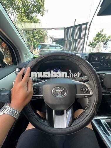 Toyota Veloz 2025 Top 20764 km Bạc