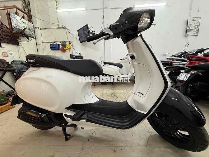 Piaggio Vespa 3vie 2015 Trắng đen
