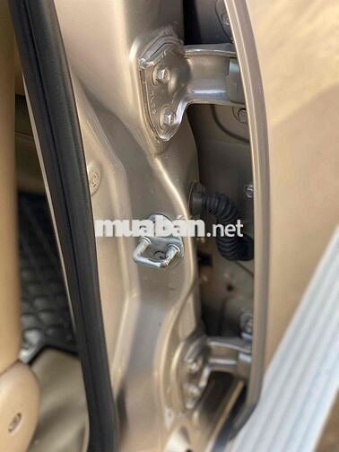 Ford Everest 2008 số sàn màu Vàng cát