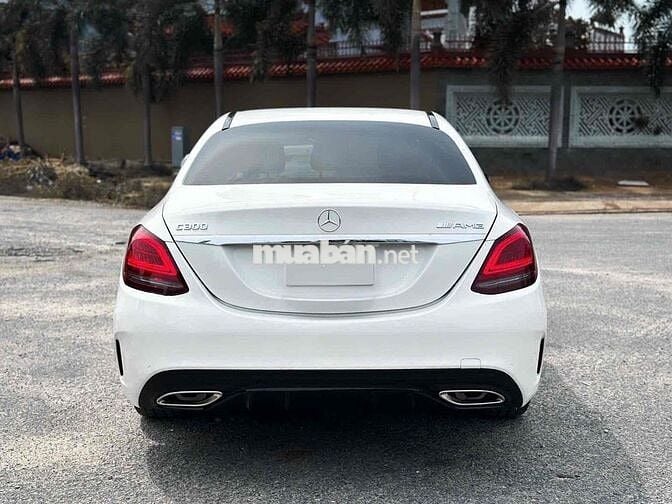 Mercedes Benz C Class 2019 C300 AMG - 70000 km