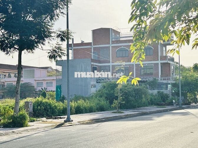 Chuyển nhượng đất nền khu hành chính tỉnh Vĩnh Long