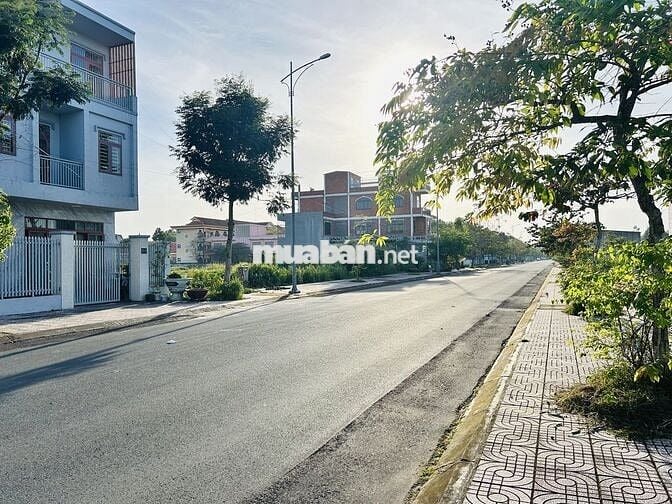 Chuyển nhượng đất nền khu hành chính tỉnh Vĩnh Long