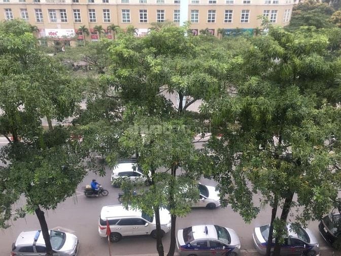 Cho thuê 68m2 x 4 tầng mặt đường Mễ Trì đối diện The Manor