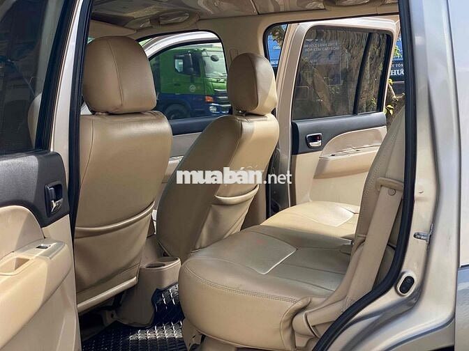 Ford Everest 2008 số sàn màu Vàng cát