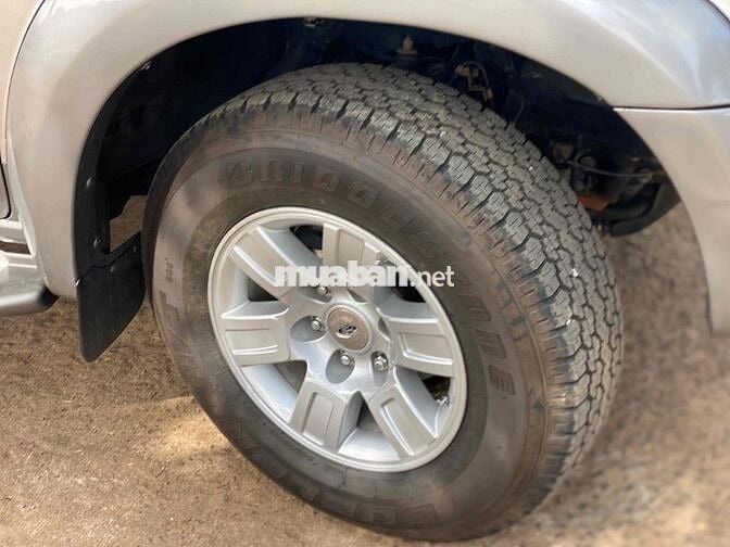 Ford Everest 2008 số sàn màu Vàng cát