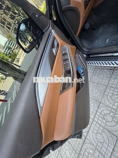 2021 Premium 2.0 AT - odo 4 vạn