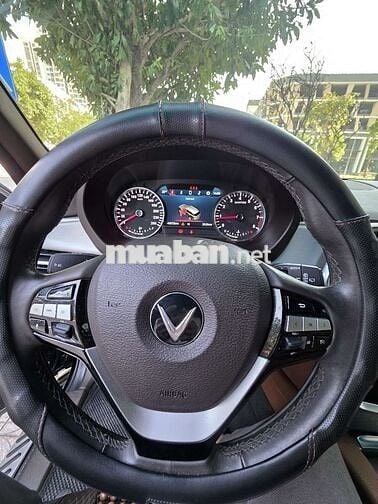 2021 Premium 2.0 AT - odo 4 vạn