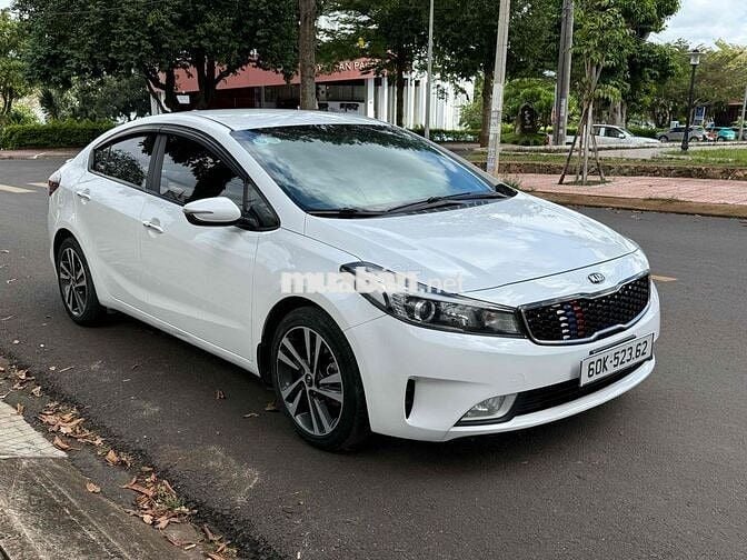 Kia Cerato 2018 1.6 MT - 79 km