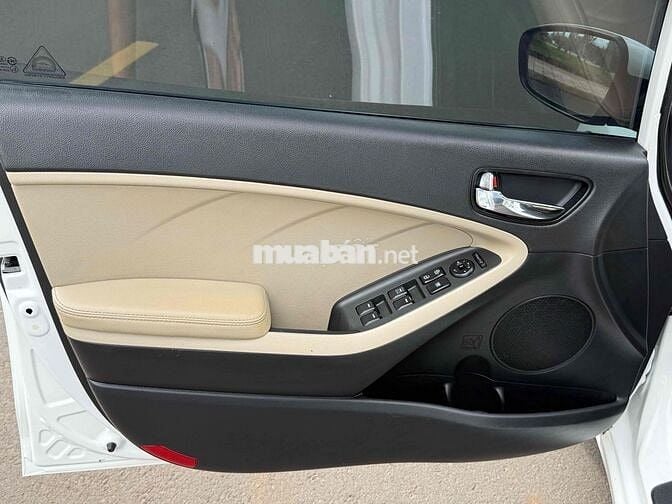 Kia Cerato 2018 1.6 MT - 79 km