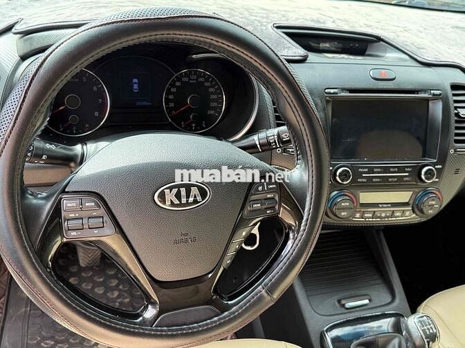 Kia Cerato 2018 1.6 MT - 79 km
