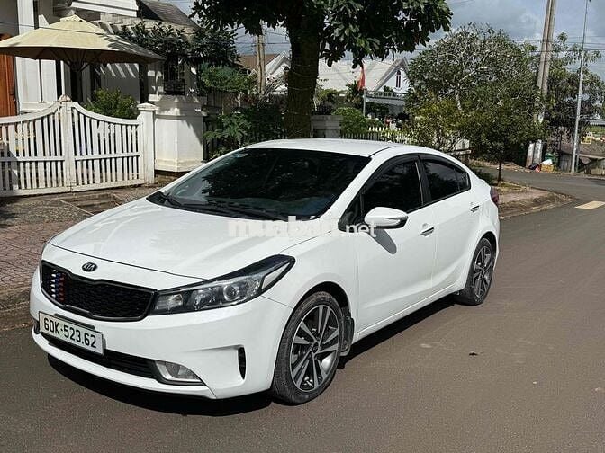 Kia Cerato 2018 1.6 MT - 79 km