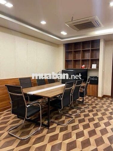 PHÂN LÔ – Ô TÔ TRÁNH – THANG MÁY – KINH DOANH ĐỈNH
NGUYỄN THỊ ĐỊNH.