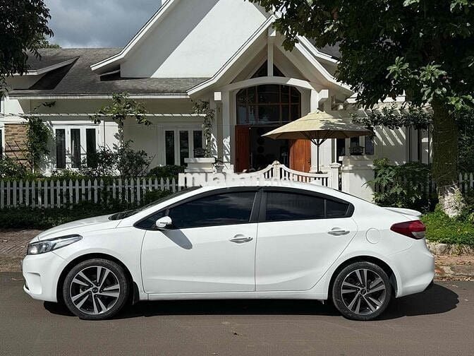 Kia Cerato 2018 1.6 MT - 79 km