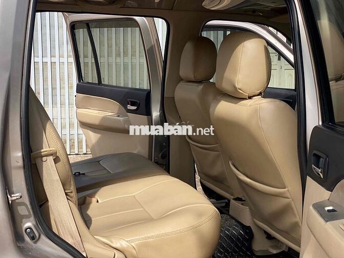 Ford Everest 2008 số sàn màu Vàng cát
