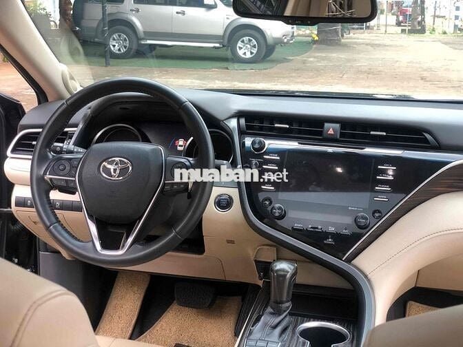 Toyota Camry 2021 2.5Q - 54000 km