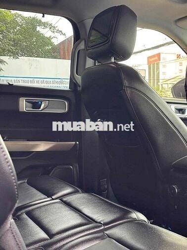 Ford Explorer Đỏ 7 chỗ SUV