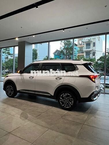 KIA CARENS LUXURY 2025