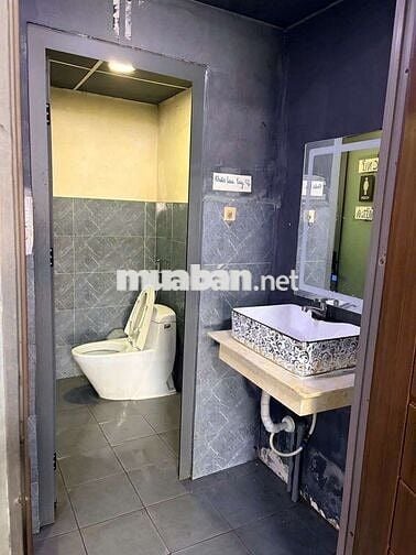 Chính chủ cho thuê mặt bằng q12