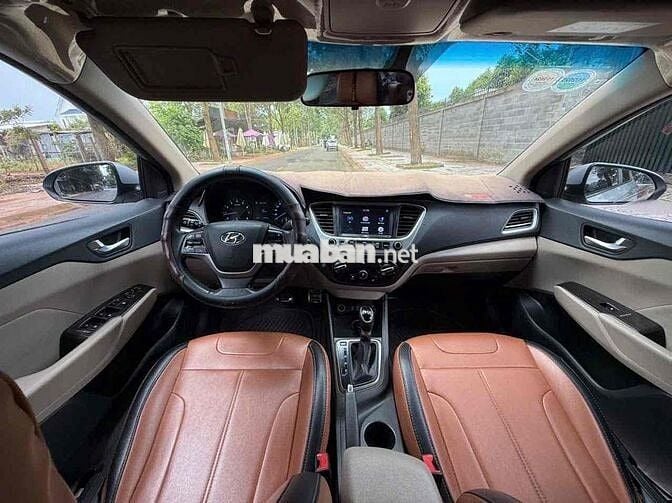 Hyundai Accent 2018 Bạc Số tự động