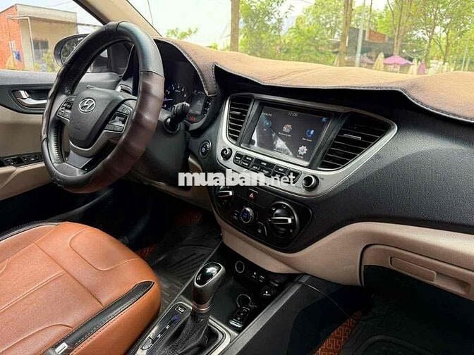 Hyundai Accent 2018 Bạc Số tự động