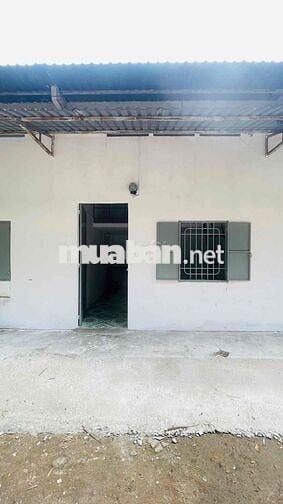 Phòng trọ máy lạnh vòng xoay hiệp thành 3