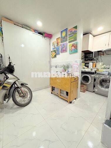 Bán nhà nhỏ Hẻm Trần Đình Xu Quận 1 full nội thất