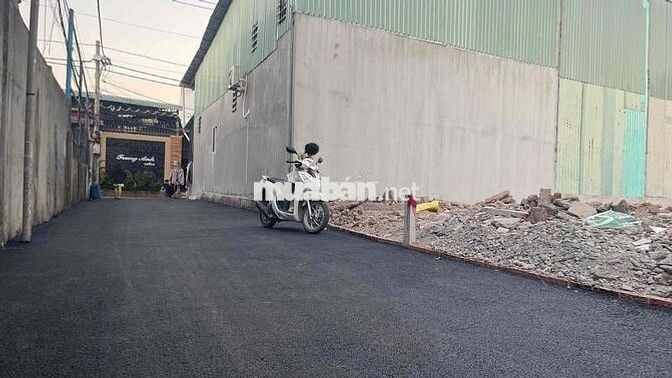 ĐẤT SÁT MẶT TIỀN QL13 SHR  4X18.75M.  66M2 THỔ VÀ 8M2 ĐẤT HÀNH LANG