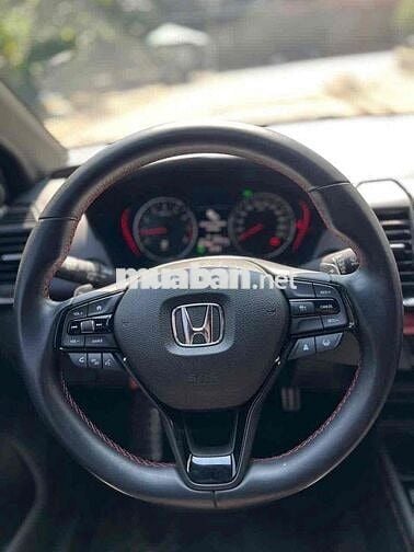 Honda City 2024 1.5RS Sensing 6000 km