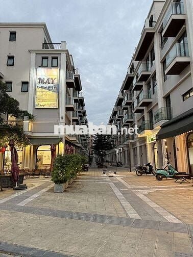 Cho thuê nhà tại The Manor Central Park