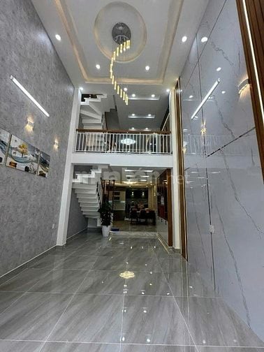 Bán nhà trung tâm Q10,ra Sư Vạn Hạnh 250m. Xây 4tầng, hẻm 5, sổ riêng 