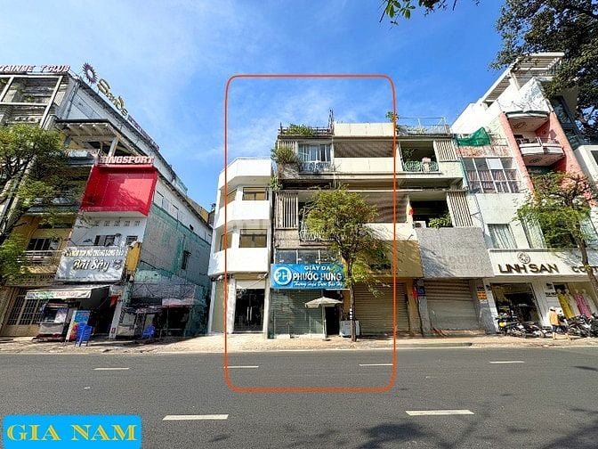 BÁN NHÀ MẶT TIỀN : 560 NGUYỄN TRÃI - P. 8 - Q. 5 - TPHCM