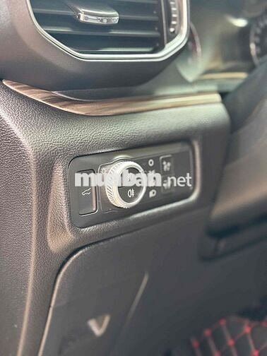 Ford Explorer Đỏ 7 chỗ SUV