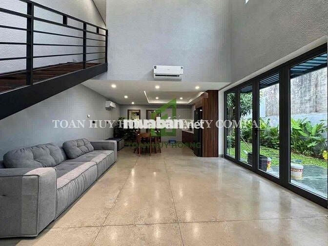 VILLA SÂN VƯỜN SÁT BIỂN - 35 TRIỆU