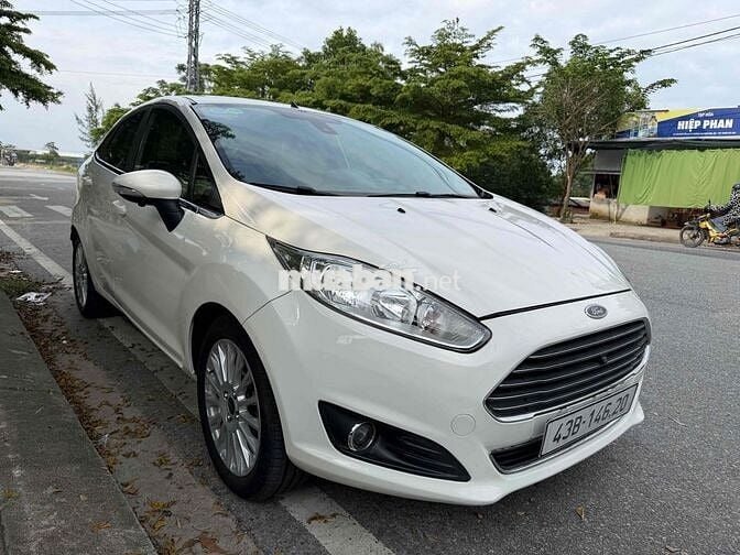 ford fiesta sản xuất 2018 AT titaninum