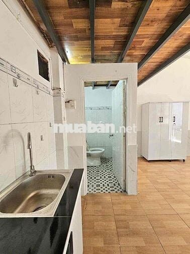 Phòng gác Máy lạnh ở Kha vạn cân, hoàng diệu 2, võ văn ngân, hub, ute