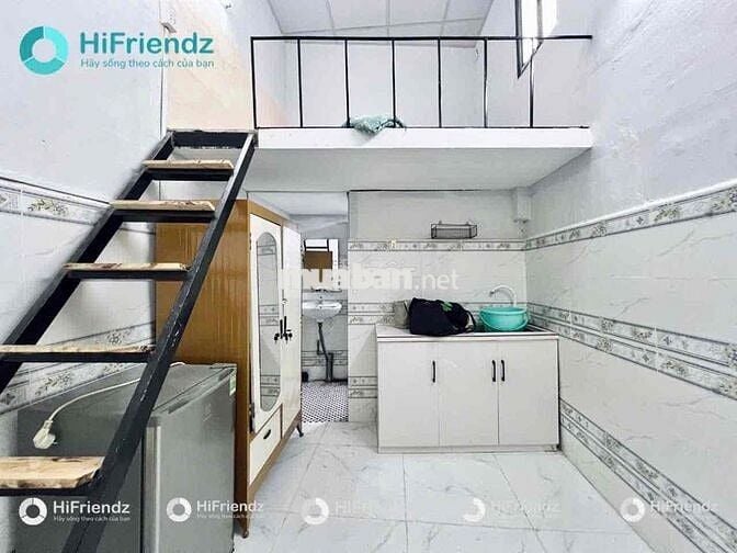 PHÒNG GÁC CAO 2M2 CÓ CỬA SỔ TRỜI ĐÓN NĂNG ĐI BỘ QUA UTH