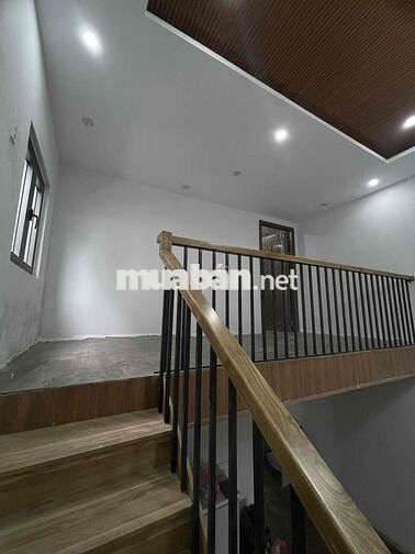 LÔ GÓC 2 MK NHÀ  MÊ LỬNG 2  NGỦ 2WC GẦN CHỢ TRƯỜNG PHƯỜNG CẦU QUAY