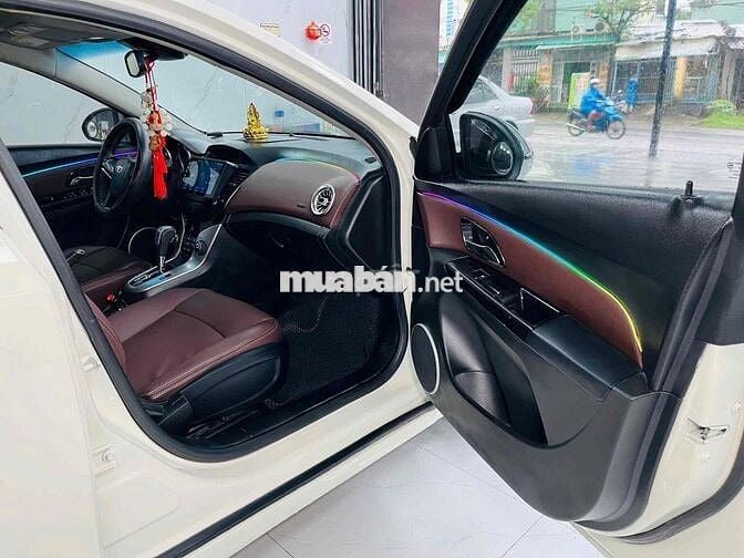 Daewoo Lacetti 2009 CDX 1.6 AT phun đồ chơi