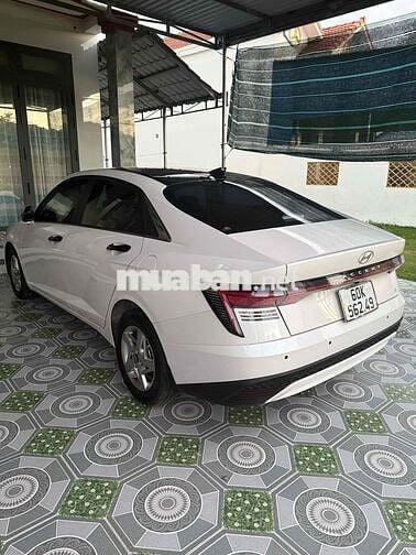 Hyundai Accent cuối 2024 1.5 AT Đặc biệt - 7449 km