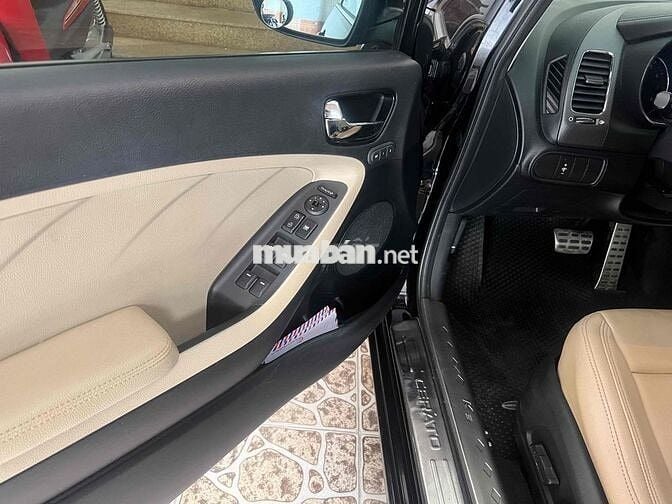 Kia Cerato 2016 2.0 AT - 70000 km