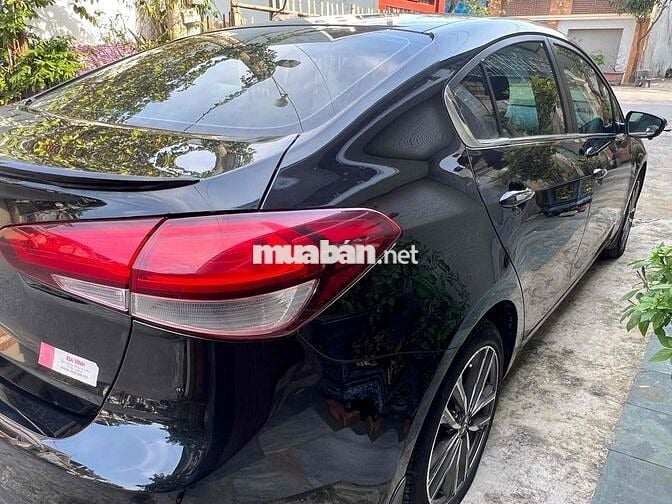 Kia Cerato 2016 2.0 AT - 70000 km